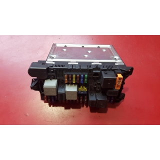 Zentralelektrik SAM Sicherungskasten Relaismodul vorne Mercedes W211 2115454301