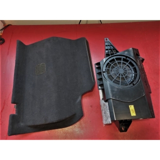 Subwoofer mit Abdeckung schwarz Soundsystem Harman Kardon Mercedes W211 Kombi