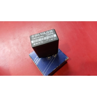 Steuergerät KPR Kraftstoffpumpenrelais Mercedes W461 W463 W201 W124 0035451905