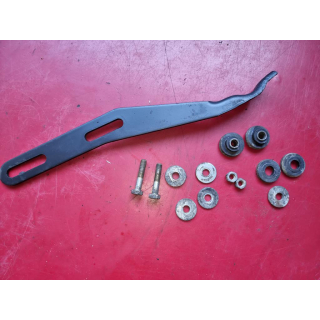 Halter Auspuff am Getriebe vorne Mercedes W126 W201 W123 W124 1264920341
