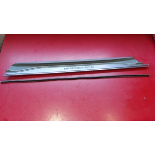 Verkleidung Einstieg außen rechts grau Chrom Mercedes SL R129 1296800435 8F30