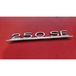 Emblem 250SE Schriftzug Firmenzeichen original Mercedes W108 W109 1088170115