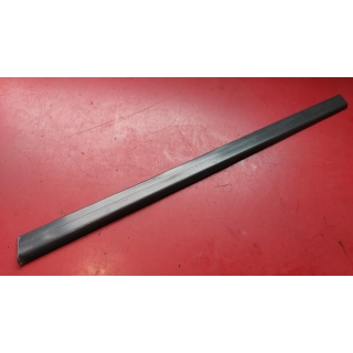 Zierleiste Tür vorne rechts unten ORIGINAL Mercedes 190 W201 bis 1988 2016902662