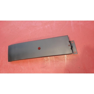 Blech SRA unter Scheinwerfer vorne rechts Mercedes W116 S SE SEL 1168841048