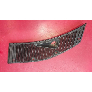 Gitter Lüftungseinlass links Scheibenwischer Mercedes W123 1238360165