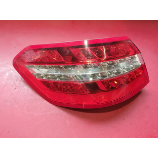 Rücklicht aussen links original Mercedes W212 vorMopf Limousine 2129060558