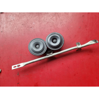 Strebe Halter 2x Hupe bis 1989 Mercedes W126 SEC SE SEL 0035423020 0035423120