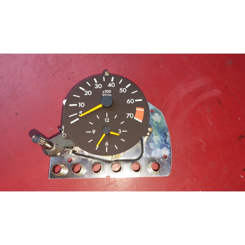 W124 Mercedes Tacho Uhr Kombiinstrument Uhr Drehzahlmesser