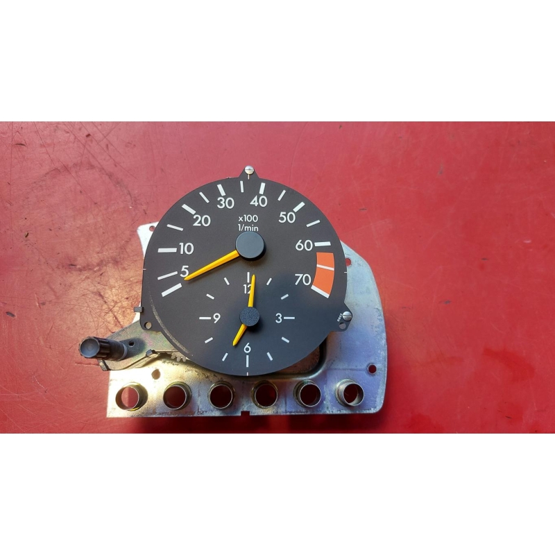 Kombiinstrument Uhr Drehzahlmesser Mercedes W124 200 220 Coupe