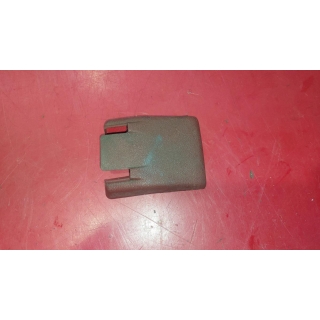 Abdeckung Sitz mittelrot links aussen Mercedes W126 1266841018 3112