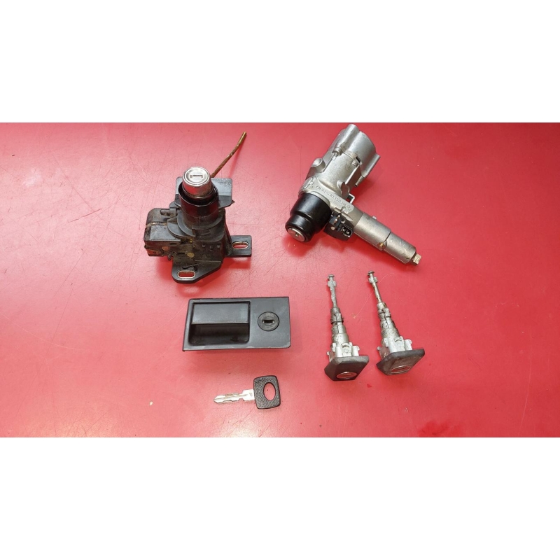 Zündschloss Schlosssatz Schloß Für Piaggio Vespa ET2 | DISA Mopedstore Neu- Und Gebrauchtteile Für Mopeds, Mofas, Roller Und Motorräder