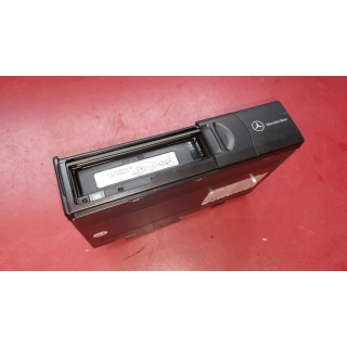 CD-Wechsler 6-fach mit Magazin Mercedes MC3010 2038209089 TOP