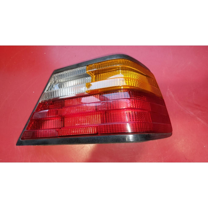 Rücklicht Rückleuchte rechts original Mercedes W124 1985-1993 1248201 ...